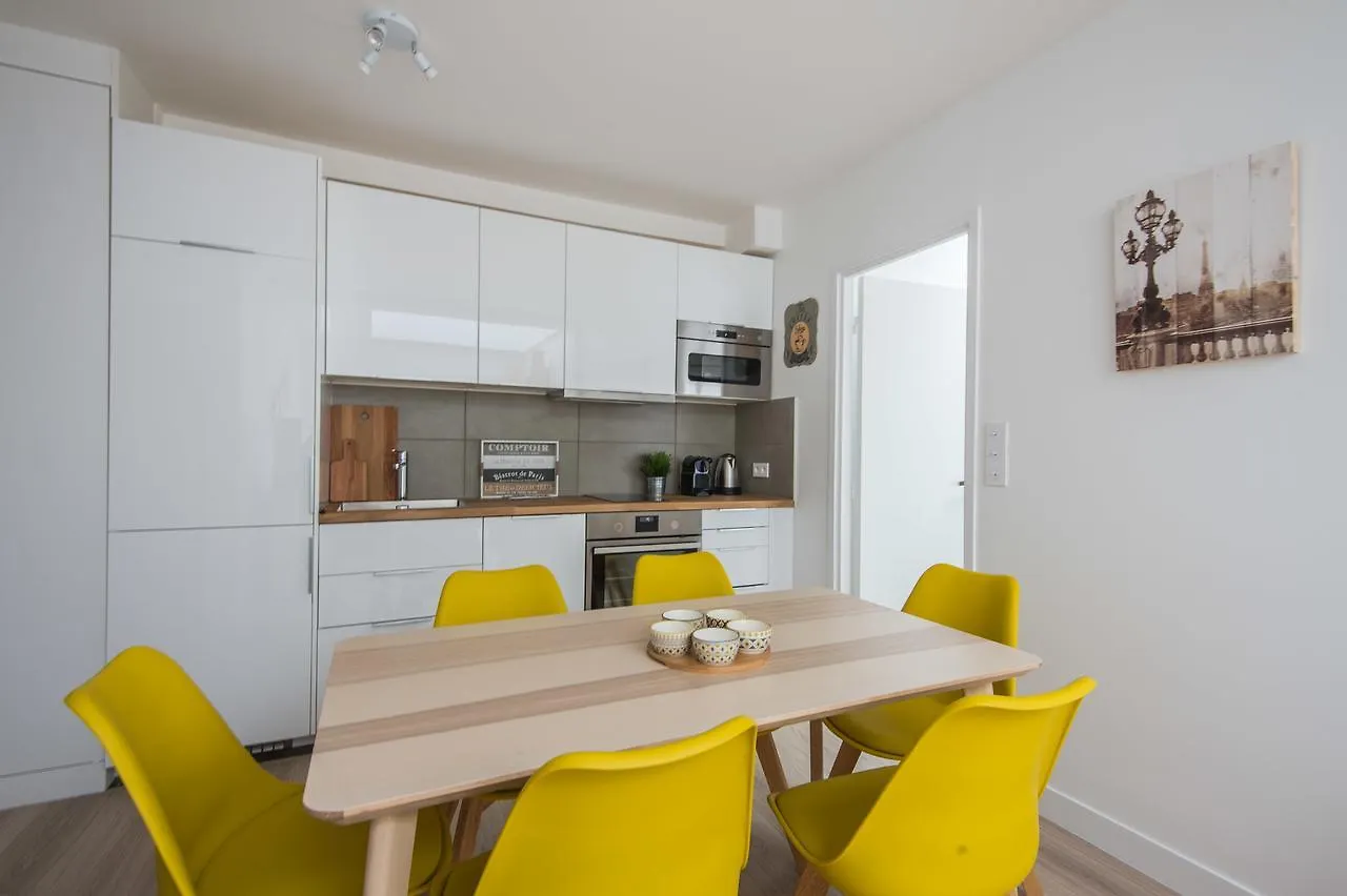 Vintage, F3 Avec Terrasse, Villa Saint Charles Parijs Appartement